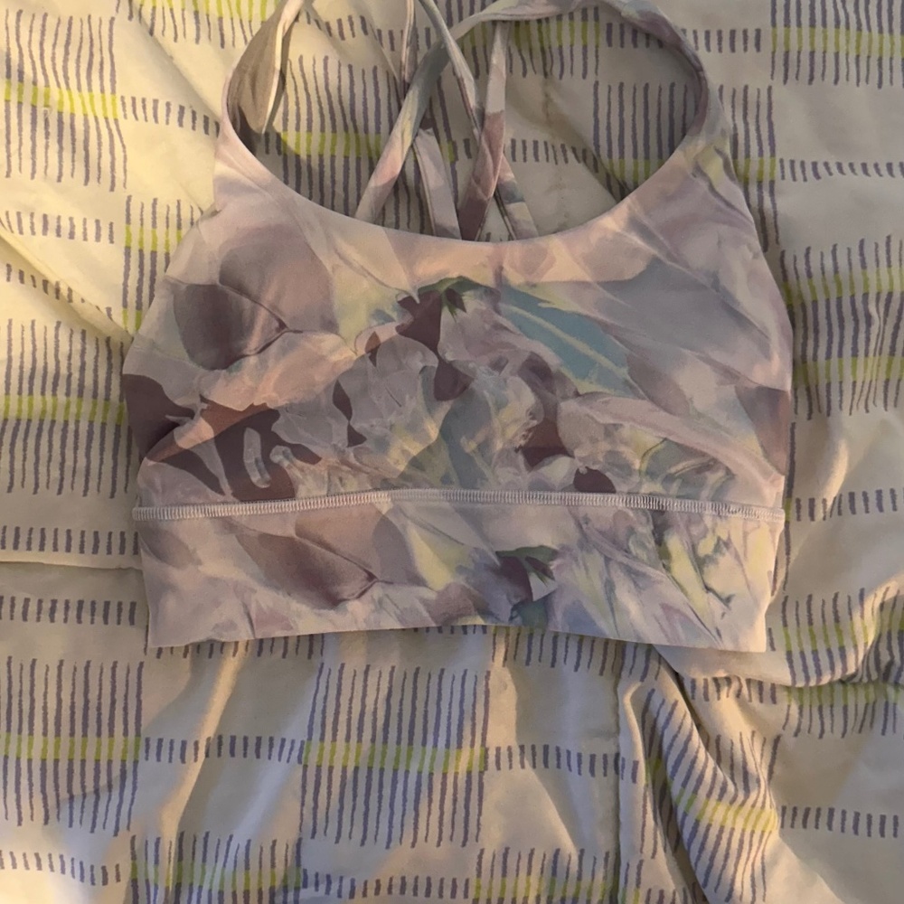 Lululemon sports bra